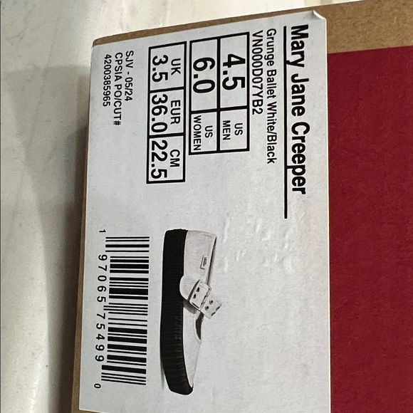 Vans White Dress Shoes with Black Trim - Picture 15 of 15